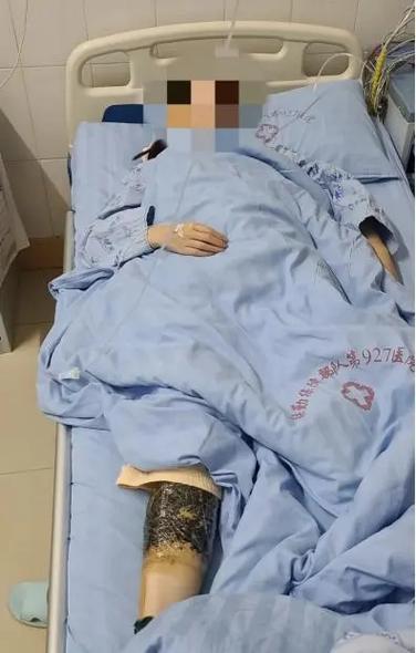 新澳2025今晚特马开奖号码和女子遭毒蛇咬伤身亡与女子遭毒蛇咬伤身亡视频
